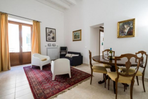 Отель   Domus Sicily - Sant'Agostino Apartment, Палермо